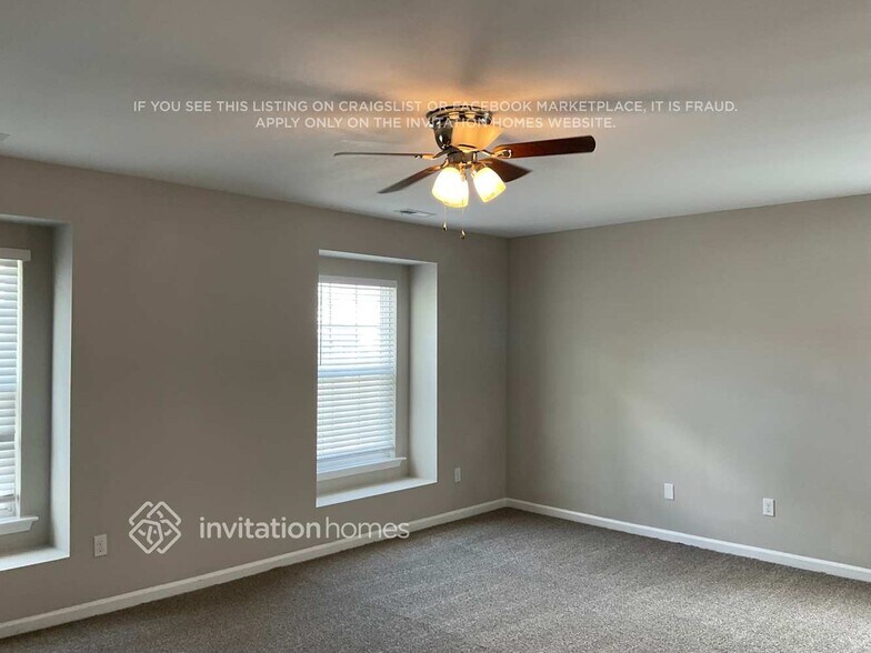 Building Photo - 347 Ashdale Dr