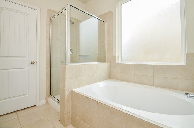 Building Photo - 24902 Alberti Sonata Dr