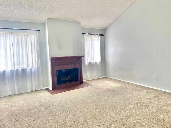 Building Photo - 1511 Sunrise Shadow Ct