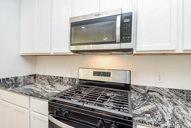 Building Photo - 2827 Bur Lndg Ln