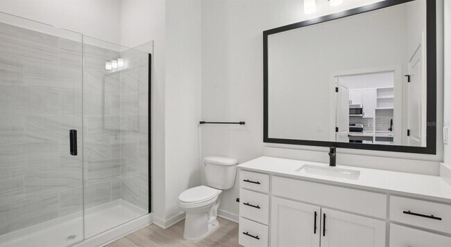 Building Photo - 6907 N Nebraska Ave