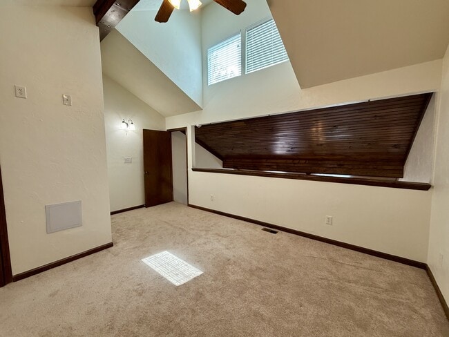 Building Photo - 4016 Chipola St