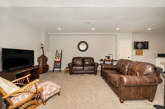 Building Photo - Beautiful Home in Ponca Hills