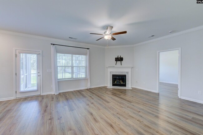 Building Photo - 151 Brockway Dr