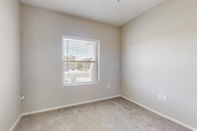 Building Photo - 1930 Camino Rustica SW