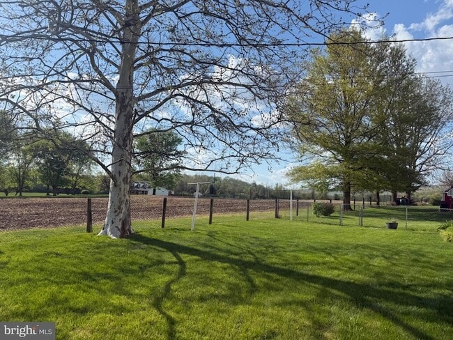 Building Photo - 10899 Fish and Game Rd