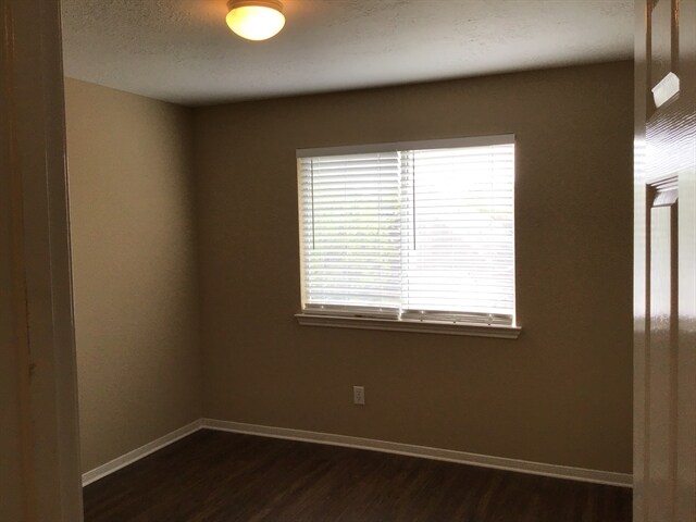 Building Photo - 10227 Rolleston Ln