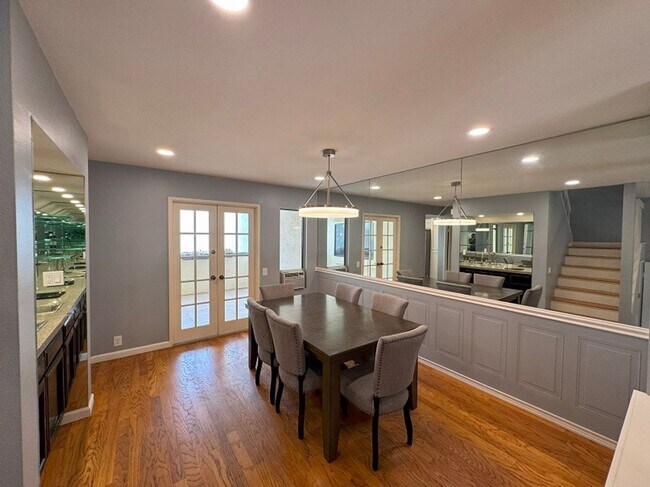 Building Photo - Stunning house in the heart of La Jolla Cl...