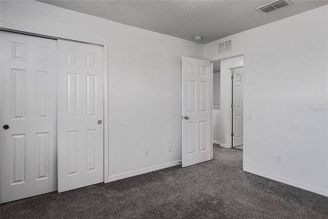 Building Photo - 6026 100th Ave E