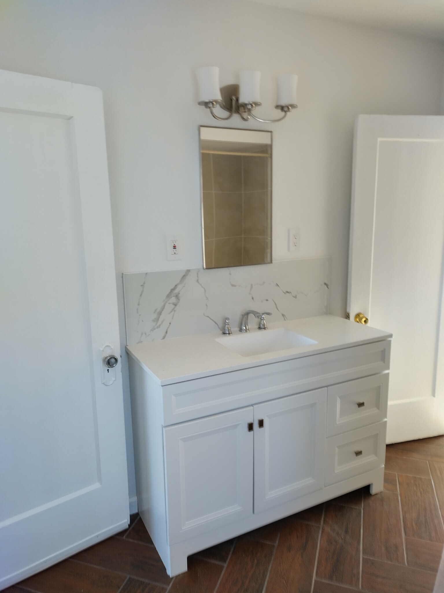 Building Photo - 265 S 21st St