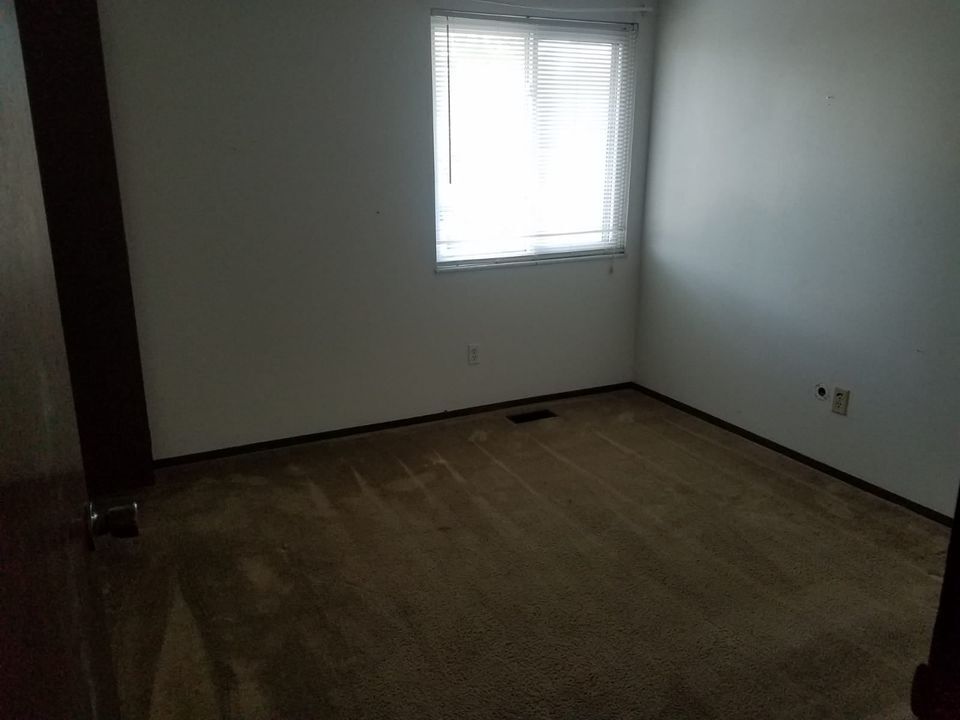 Bed Room-3 - 1299 Hilltop Cir