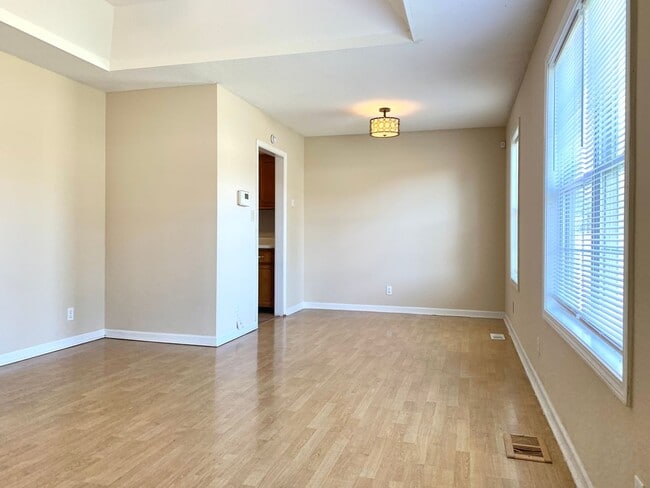 Building Photo - 1024 Poppy Seed Dr