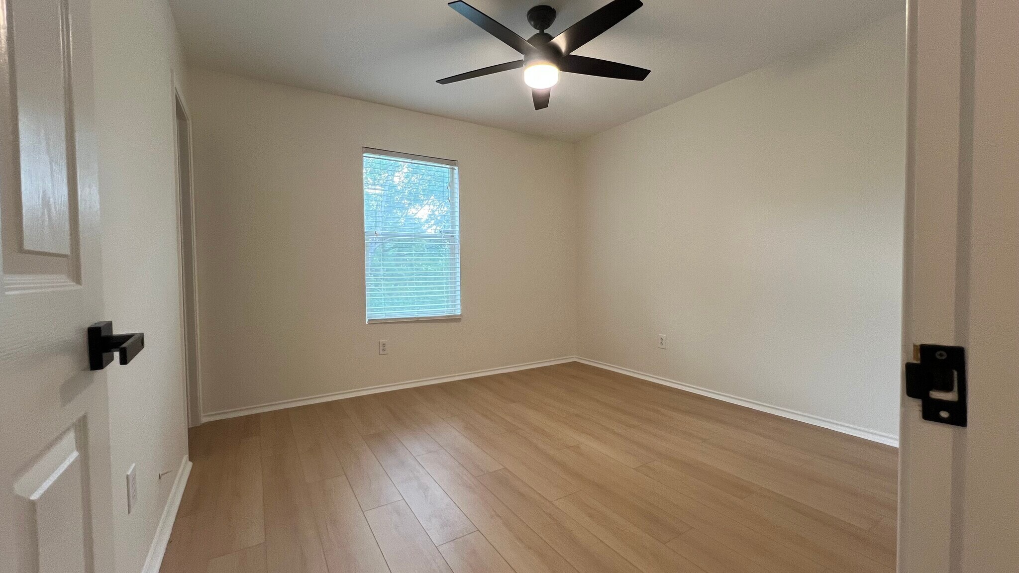 Building Photo - 7807 Galleon Field Ln