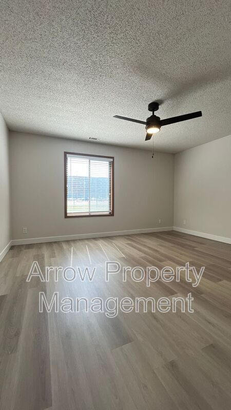 Building Photo - 2340 N 44th St