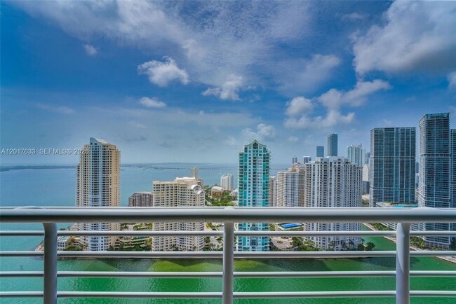 Building Photo - 335 S Biscayne Blvd
