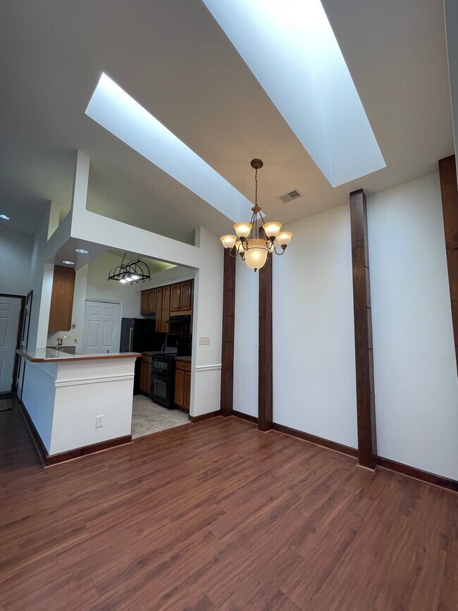 Building Photo - 13701 Modrad Way