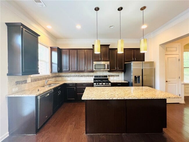 Building Photo - 2647 Portbury Place Northeast