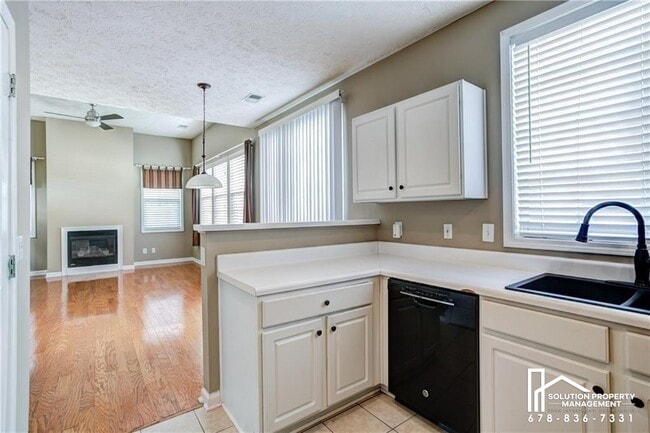 Building Photo - 709 Bedford Ct