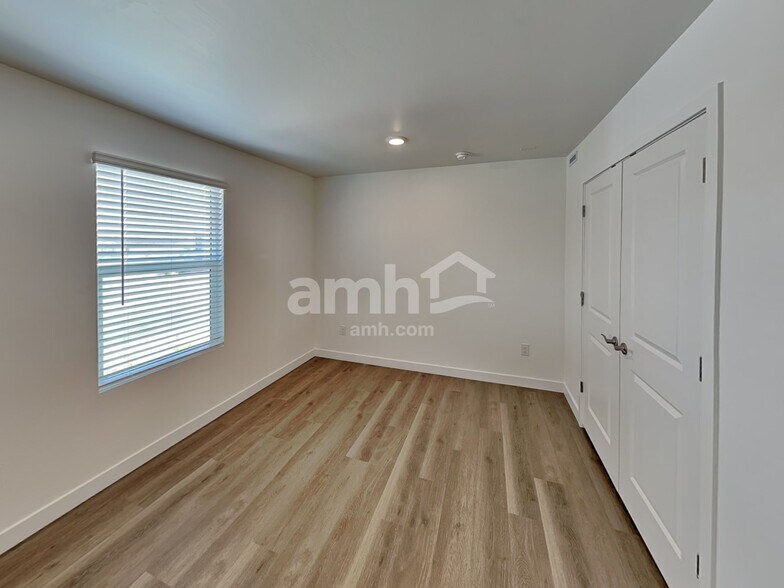 Building Photo - 6485 E Paseo Baranda