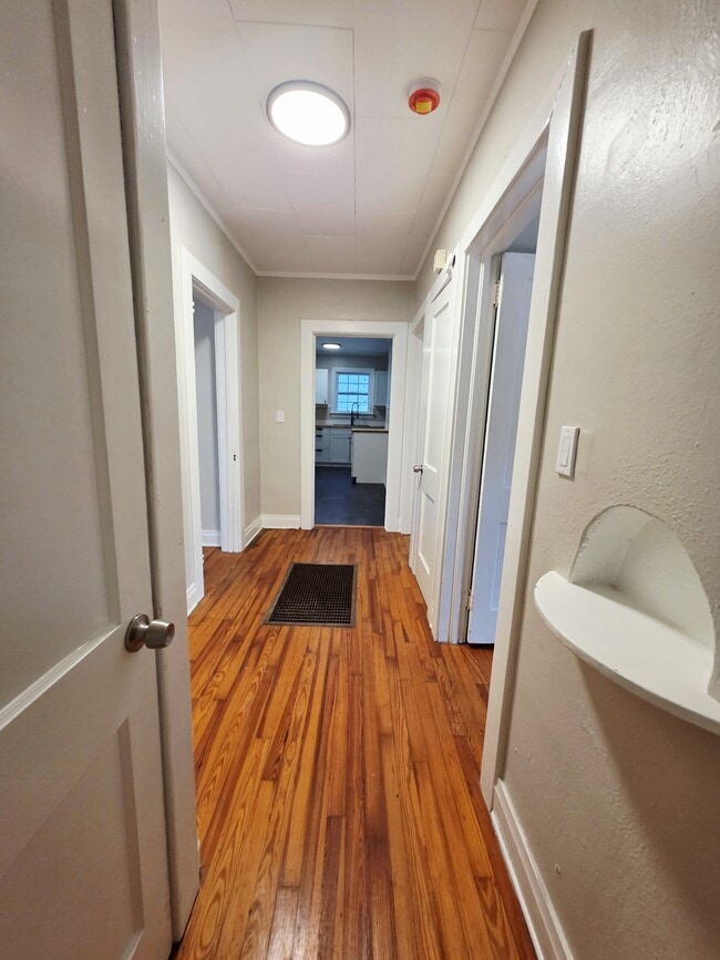 Building Photo - 205 E North St