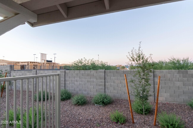 Building Photo - 12570 N Cotton Ln