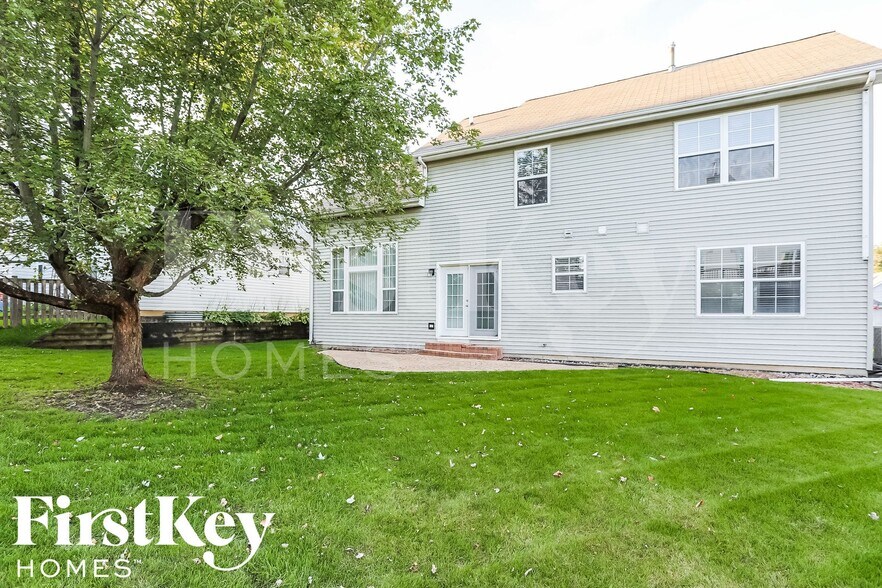 Building Photo - 298 N Crooked Lake Ln