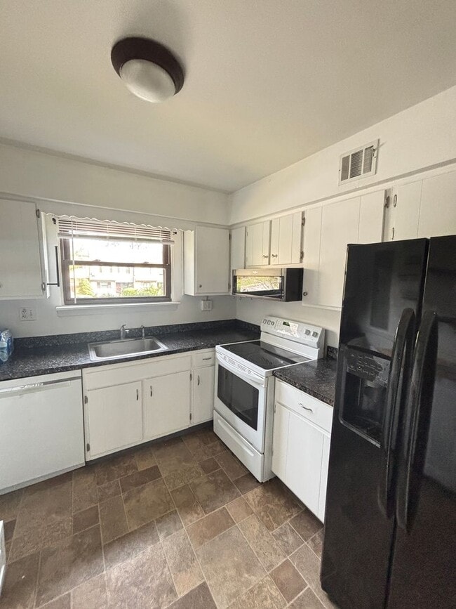 Building Photo - 3 bedroom Home for rent - Allentown