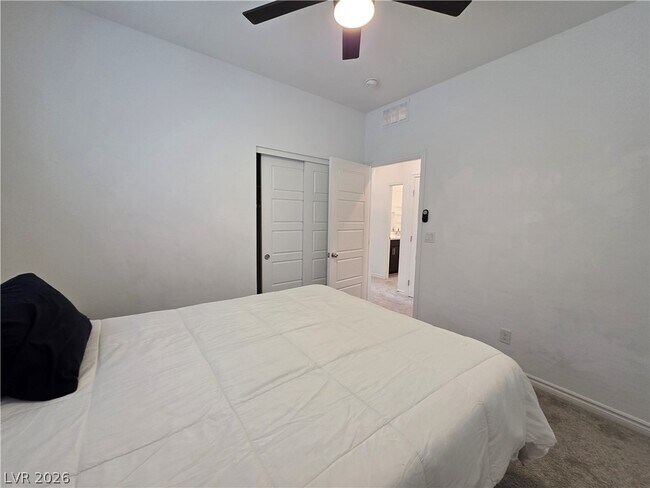 Building Photo - 2990 Overlook Brk St
