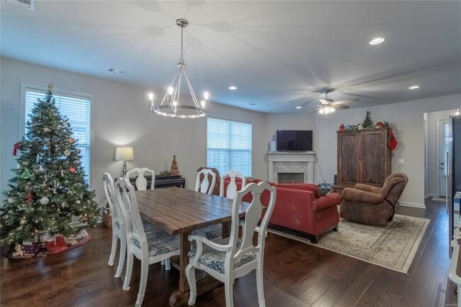 Building Photo - 9868 Bluestone Cir