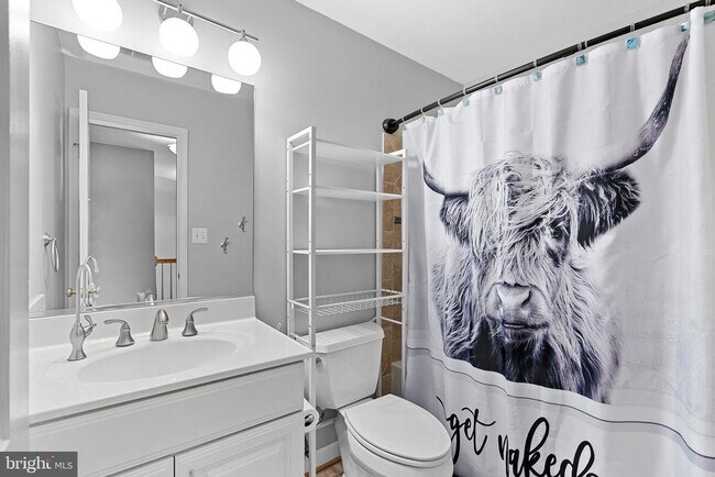 Building Photo - 19451 Youngs Cliff Rd