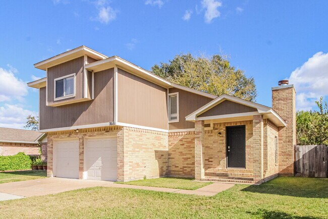 Building Photo - 7615 Alegria Dr