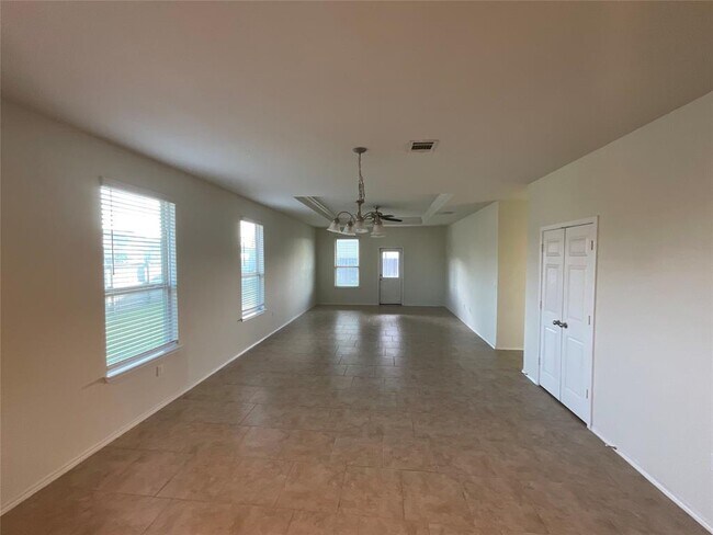 Building Photo - 136 Bonnet Blvd