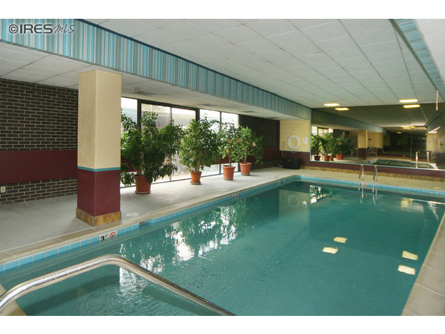 Indoor pool - 421 S Howes St