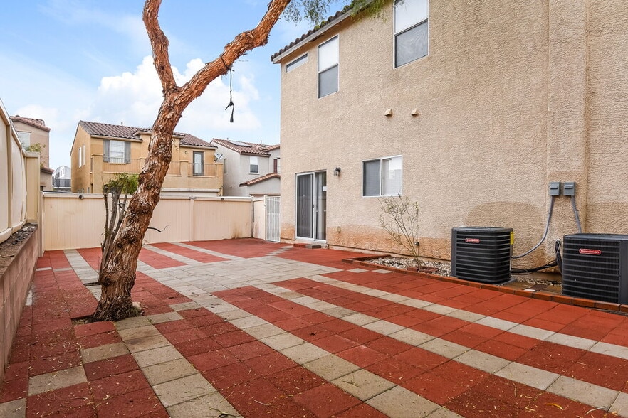 Building Photo - 7423 S Clarita Cavern St