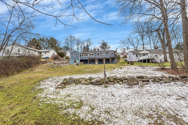 Building Photo - 149 Lakeside Blvd E