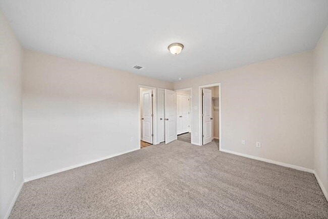 Building Photo - 15549 Briar Forest Dr