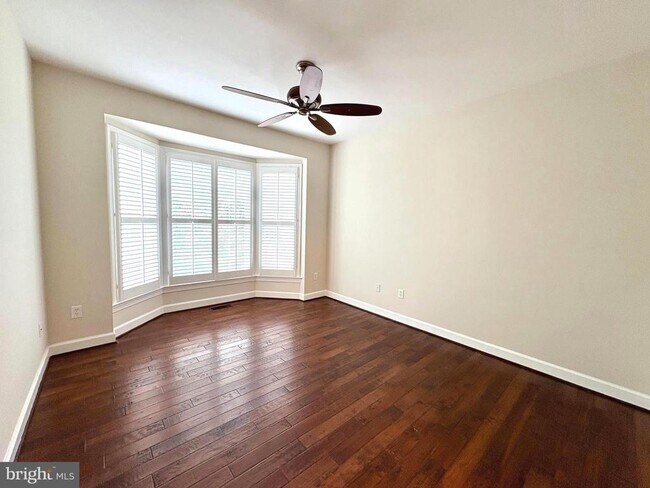 Building Photo - 1151 Fieldview Dr