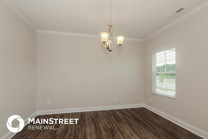 Building Photo - 2130 Moselle Dr