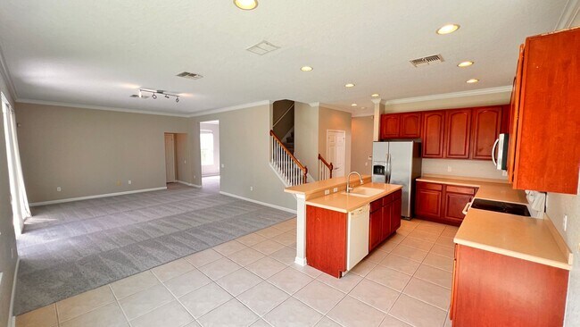 Building Photo - Spacious 4-Bedroom Home in HOA Community with Fantastic Amenities!