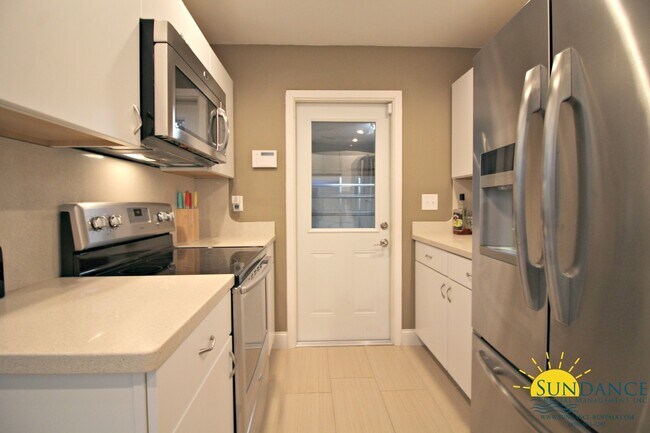 Building Photo - Great 4 Bedroom Home in Fort Walton