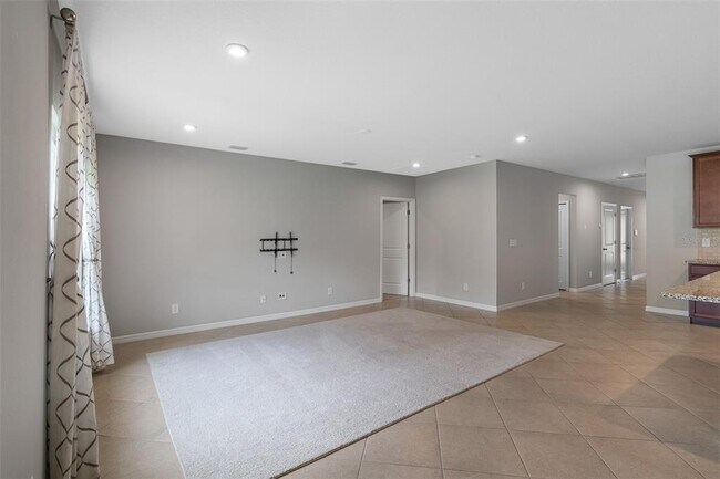 Building Photo - 11234 High Noon Trl