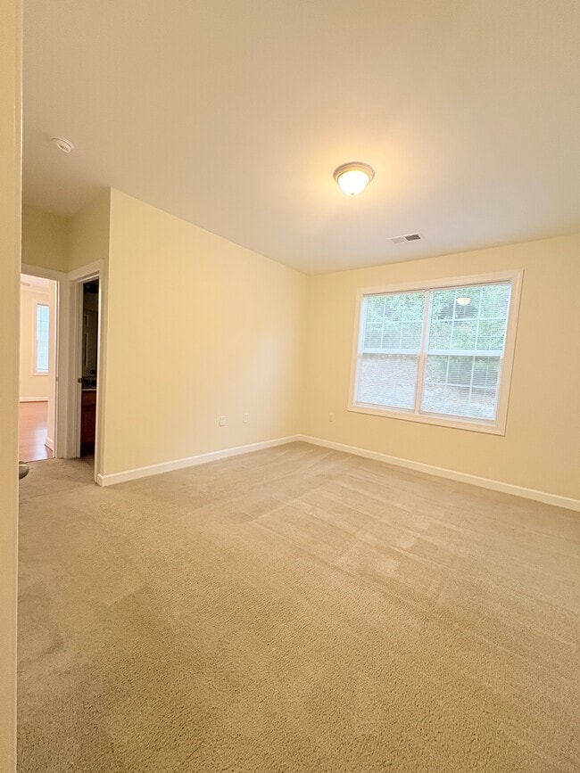 Building Photo - 62 Windgate Cir