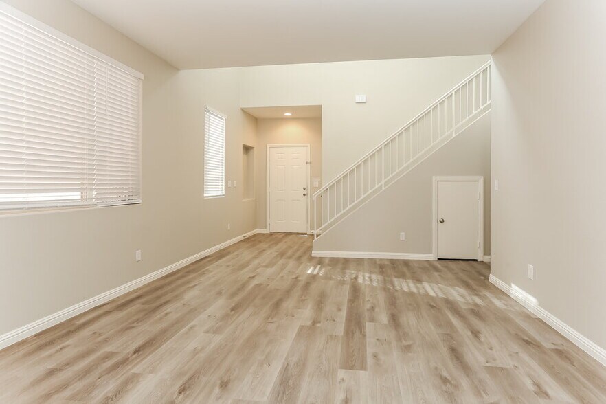 Building Photo - 10932 Napa Ridge Dr