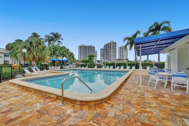 Building Photo - 3564 Magellan Cir