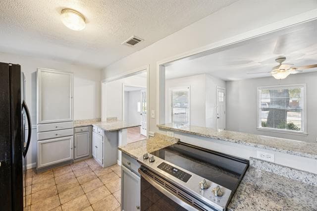 Building Photo - 10433 Cayuga Dr