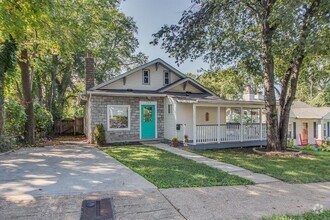 Building Photo - Cute home in Easy Nash w/fenced in yard