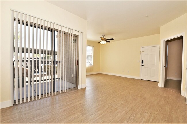 Building Photo - Lovely 1st Floor, 2 Bed 2 Bath At Coronado...