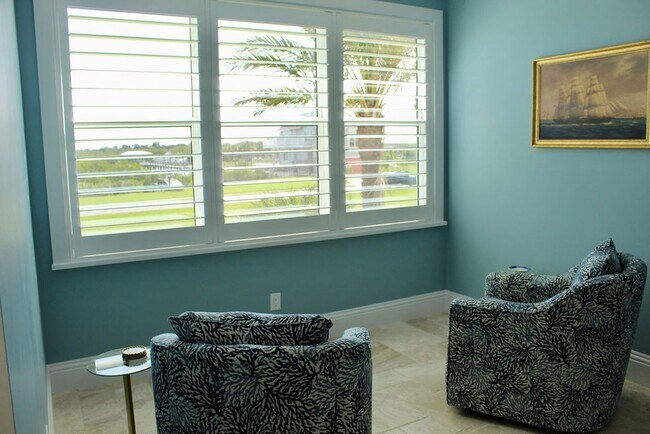 Building Photo - Fully Furnished 3 Bedroom, 3.5 Bath Home with Stunning Intracoastal views with dock