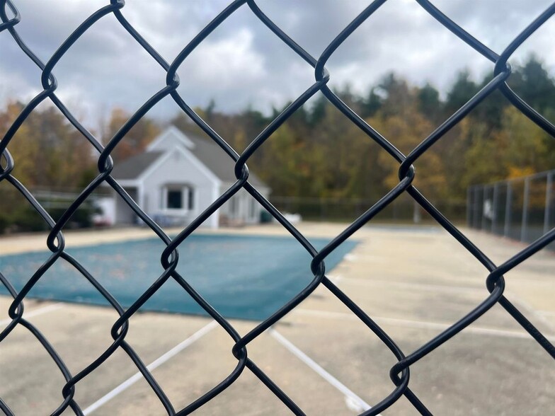 Building Photo - 416 Springbrook