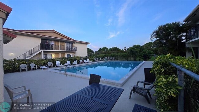 Building Photo - 11188 Royal Palm Blvd